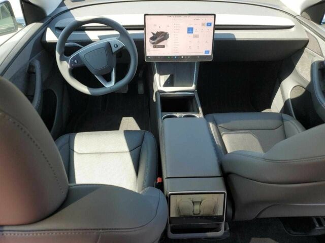 Белый Тесла Другая, объемом двигателя 0 л и пробегом 3 тыс. км за 21000 $, фото 7 на Automoto.ua