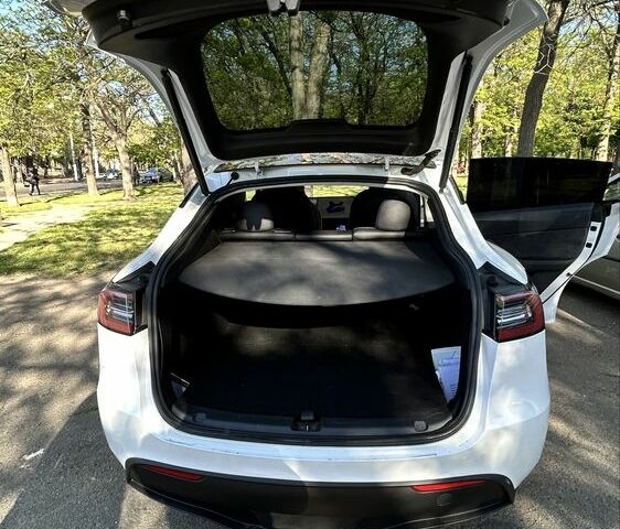 Білий Тесла Інша, об'ємом двигуна 0 л та пробігом 25 тис. км за 27999 $, фото 2 на Automoto.ua