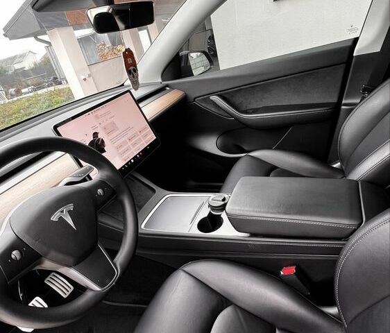 Черный Тесла Другая, объемом двигателя 0 л и пробегом 73 тыс. км за 26800 $, фото 16 на Automoto.ua