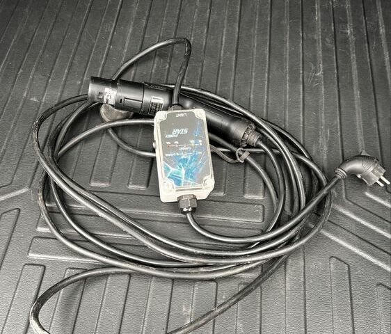 Черный Тесла Другая, объемом двигателя 0 л и пробегом 73 тыс. км за 26800 $, фото 19 на Automoto.ua