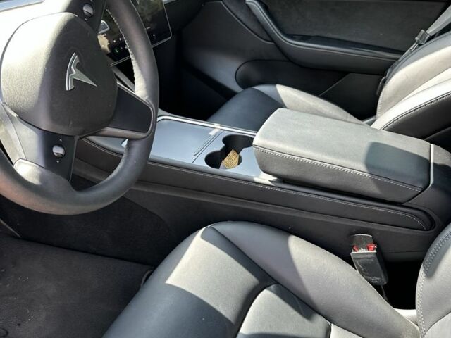 Черный Тесла Другая, объемом двигателя 0 л и пробегом 60 тыс. км за 26400 $, фото 6 на Automoto.ua