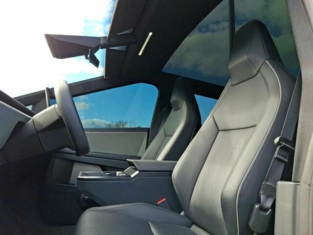 Черный Тесла Другая, объемом двигателя 0 л и пробегом 19 тыс. км за 45000 $, фото 8 на Automoto.ua