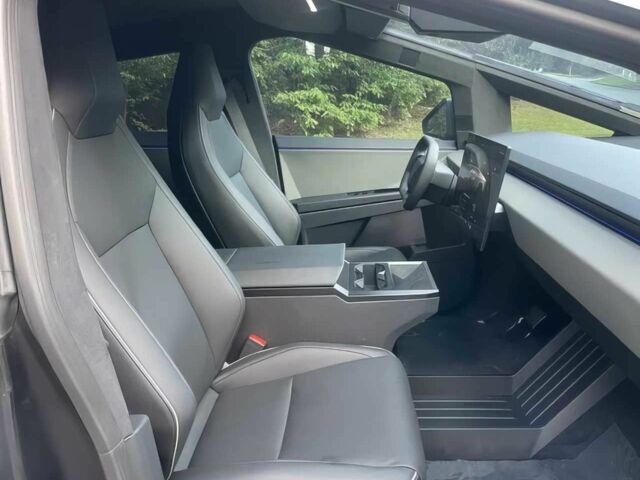 Тесла Другая 2024 в Киеве на Automoto.ua Черный Тесла Другая, объемом двигателя 0 л и пробегом 16 тыс. км за 45000 $, фото 4 на Automoto.ua