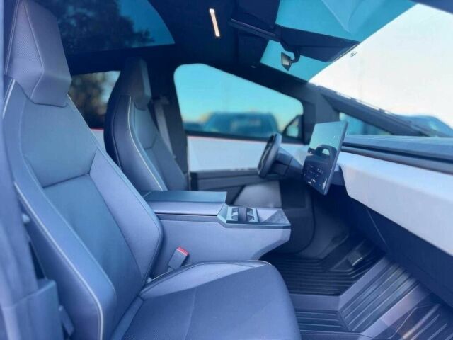 Черный Тесла Другая, объемом двигателя 0 л и пробегом 24 тыс. км за 60000 $, фото 9 на Automoto.ua