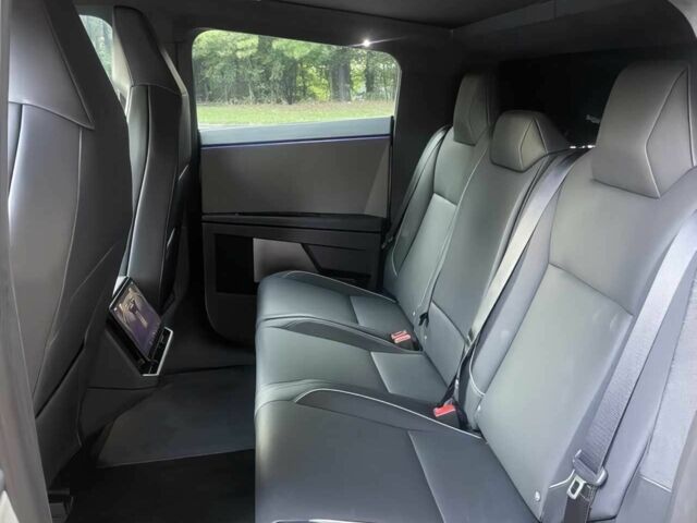 Тесла Другая 2024 в Киеве на Automoto.ua Черный Тесла Другая, объемом двигателя 0 л и пробегом 16 тыс. км за 45000 $, фото 9 на Automoto.ua