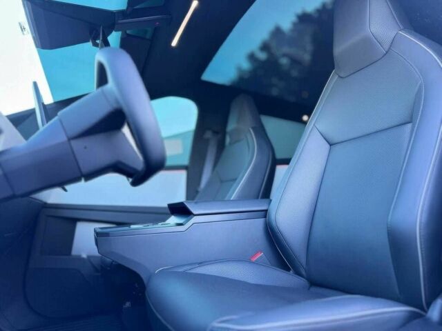 Черный Тесла Другая, объемом двигателя 0 л и пробегом 24 тыс. км за 60000 $, фото 10 на Automoto.ua