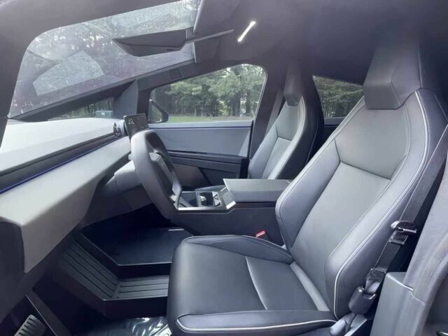 Тесла Другая 2024 в Киеве на Automoto.ua Черный Тесла Другая, объемом двигателя 0 л и пробегом 16 тыс. км за 45000 $, фото 5 на Automoto.ua