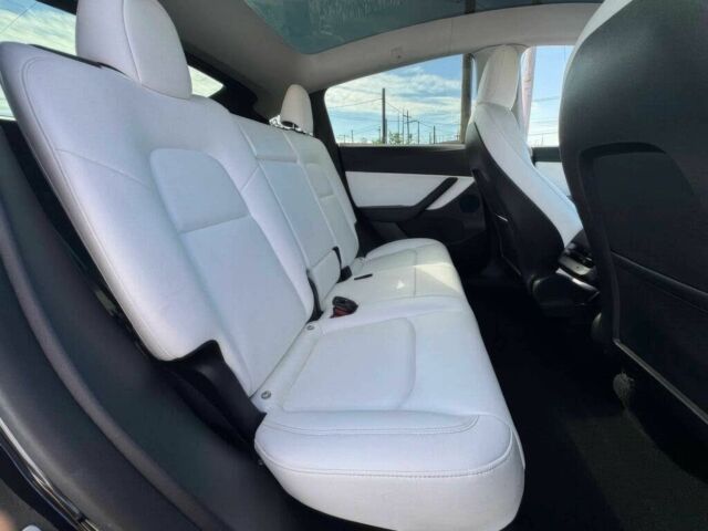 Черный Тесла Другая, объемом двигателя 0 л и пробегом 22 тыс. км за 11500 $, фото 12 на Automoto.ua