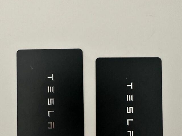 Черный Тесла Другая, объемом двигателя 0 л и пробегом 98 тыс. км за 14700 $, фото 10 на Automoto.ua