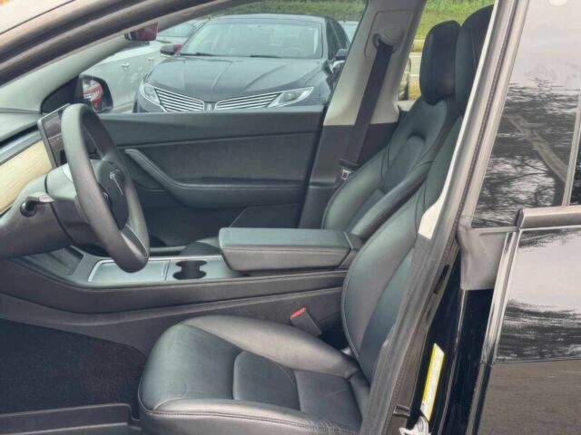 Черный Тесла Другая, объемом двигателя 0 л и пробегом 14 тыс. км за 16000 $, фото 7 на Automoto.ua