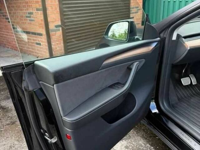 Черный Тесла Другая, объемом двигателя 0 л и пробегом 55 тыс. км за 22000 $, фото 6 на Automoto.ua