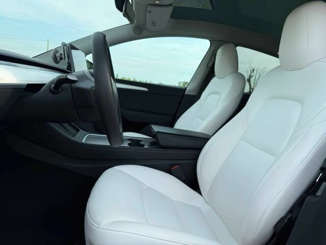 Черный Тесла Другая, объемом двигателя 0 л и пробегом 38 тыс. км за 20600 $, фото 8 на Automoto.ua