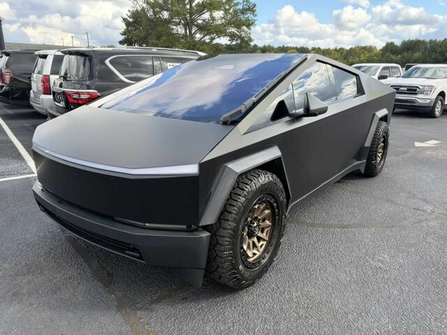 Черный Тесла Другая, объемом двигателя 0 л и пробегом 26 тыс. км за 60000 $, фото 1 на Automoto.ua