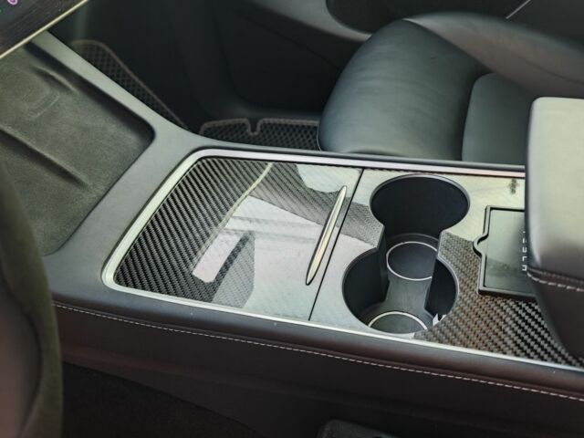 Черный Тесла Другая, объемом двигателя 0 л и пробегом 13 тыс. км за 32000 $, фото 12 на Automoto.ua