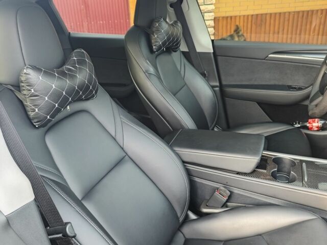 Черный Тесла Другая, объемом двигателя 0 л и пробегом 13 тыс. км за 32000 $, фото 16 на Automoto.ua