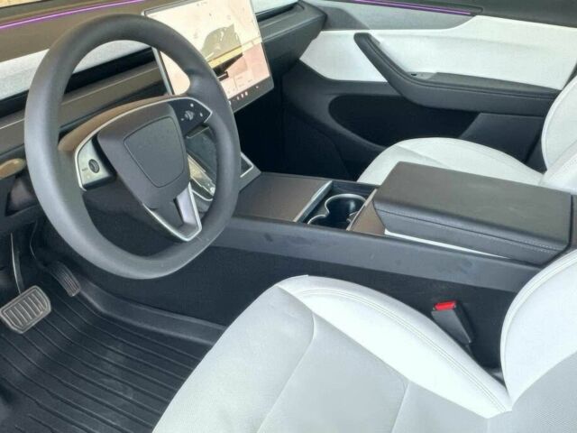 Черный Тесла Другая, объемом двигателя 0 л и пробегом 1 тыс. км за 27000 $, фото 8 на Automoto.ua