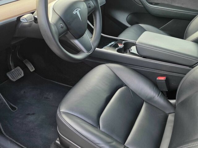 Красный Тесла Другая, объемом двигателя 0 л и пробегом 131 тыс. км за 22799 $, фото 14 на Automoto.ua