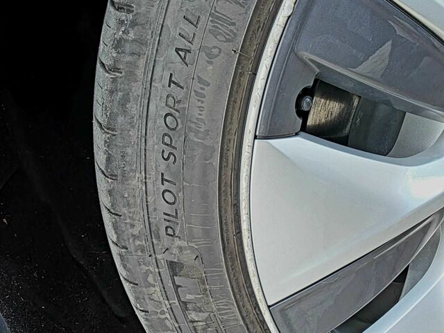 Красный Тесла Другая, объемом двигателя 0 л и пробегом 131 тыс. км за 22799 $, фото 8 на Automoto.ua