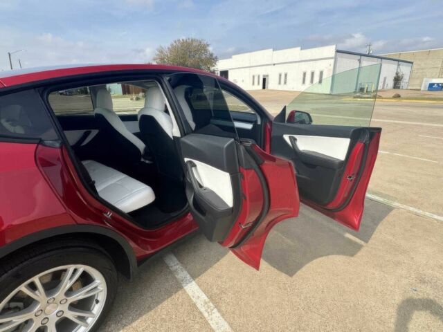 Червоний Тесла Інша, об'ємом двигуна 0 л та пробігом 14 тис. км за 20200 $, фото 14 на Automoto.ua