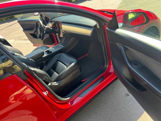 Красный Тесла Другая, объемом двигателя 0 л и пробегом 56 тыс. км за 24500 $, фото 5 на Automoto.ua