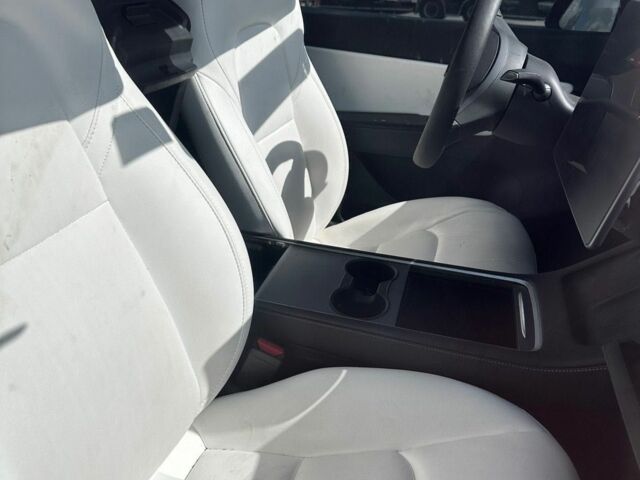 Красный Тесла Другая, объемом двигателя 0 л и пробегом 85 тыс. км за 15500 $, фото 14 на Automoto.ua