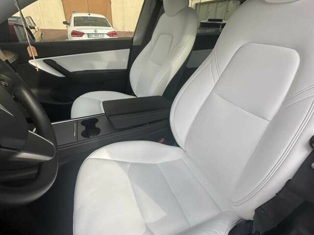 Красный Тесла Другая, объемом двигателя 0 л и пробегом 103 тыс. км за 28888 $, фото 3 на Automoto.ua