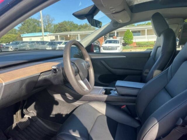 Тесла Другая 2023 в Черкассах на Automoto.ua Красный Тесла Другая, объемом двигателя 0 л и пробегом 24 тыс. км за 16000 $, фото 8 на Automoto.ua