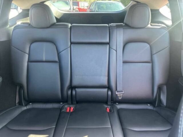 Тесла Другая 2023 в Черкассах на Automoto.ua Красный Тесла Другая, объемом двигателя 0 л и пробегом 24 тыс. км за 16000 $, фото 10 на Automoto.ua