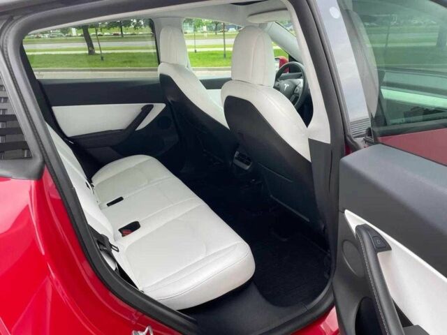 Красный Тесла Другая, объемом двигателя 0 л и пробегом 35 тыс. км за 23500 $, фото 6 на Automoto.ua