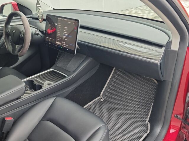 Красный Тесла Другая, объемом двигателя 0 л и пробегом 20 тыс. км за 32000 $, фото 7 на Automoto.ua