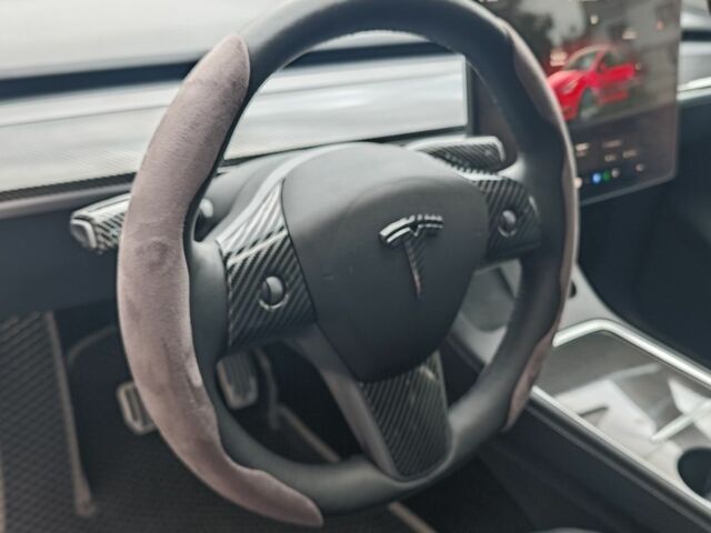 Красный Тесла Другая, объемом двигателя 0 л и пробегом 20 тыс. км за 32000 $, фото 6 на Automoto.ua