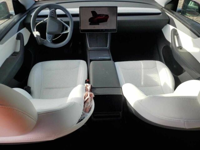 Красный Тесла Другая, объемом двигателя 0 л и пробегом 5 тыс. км за 25500 $, фото 6 на Automoto.ua