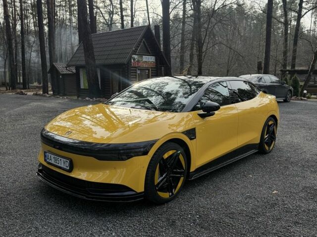 Желтый Тесла Другая, объемом двигателя 0 л и пробегом 10 тыс. км за 45000 $, фото 10 на Automoto.ua