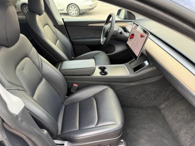 Серый Тесла Другая, объемом двигателя 0 л и пробегом 65 тыс. км за 26500 $, фото 10 на Automoto.ua