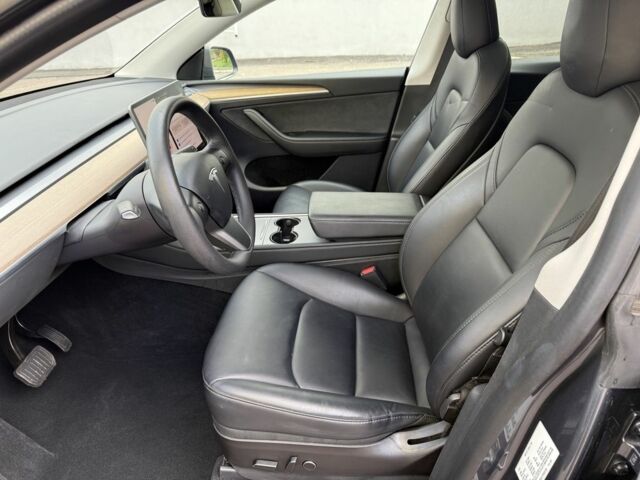 Серый Тесла Другая, объемом двигателя 0 л и пробегом 65 тыс. км за 26500 $, фото 7 на Automoto.ua