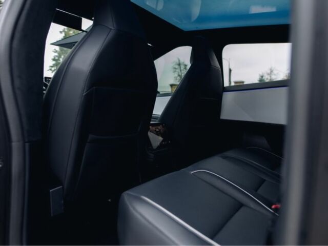 Сірий Тесла Інша, об'ємом двигуна 0 л та пробігом 14 тис. км за 89000 $, фото 3 на Automoto.ua