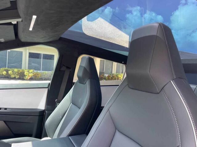 Тесла Другая 2024 в Одессе на Automoto.ua Серый Тесла Другая, объемом двигателя 0 л и пробегом 12 тыс. км за 60000 $, фото 9 на Automoto.ua