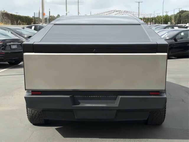 Серый Тесла Другая, объемом двигателя 0 л и пробегом 23 тыс. км за 36600 $, фото 4 на Automoto.ua