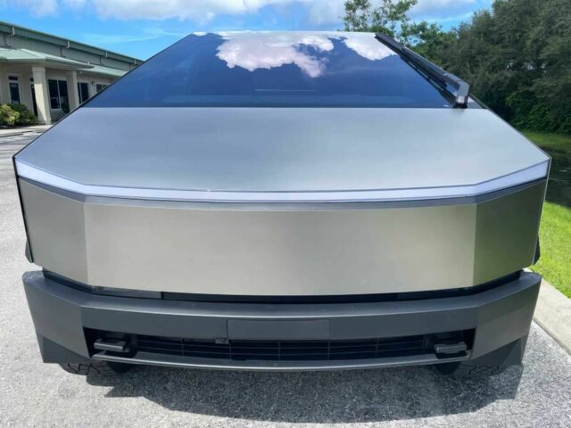 Тесла Другая 2024 в Одессе на Automoto.ua Серый Тесла Другая, объемом двигателя 0 л и пробегом 12 тыс. км за 60000 $, фото 1 на Automoto.ua