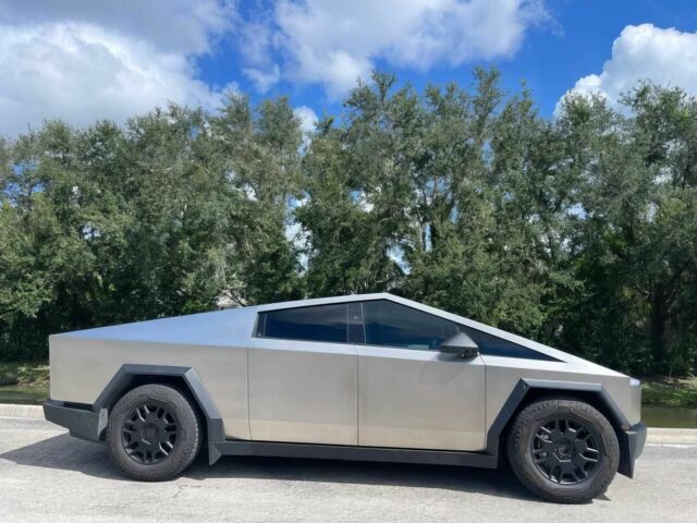 Тесла Другая 2024 в Одессе на Automoto.ua Серый Тесла Другая, объемом двигателя 0 л и пробегом 12 тыс. км за 60000 $, фото 6 на Automoto.ua