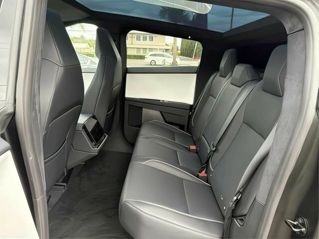 Серый Тесла Другая, объемом двигателя 0 л и пробегом 23 тыс. км за 36600 $, фото 11 на Automoto.ua