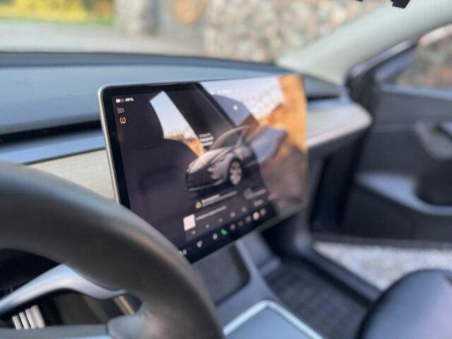 Серый Тесла Другая, объемом двигателя 0 л и пробегом 115 тыс. км за 27700 $, фото 13 на Automoto.ua