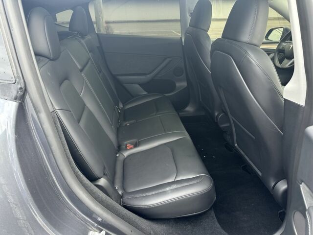 Серый Тесла Другая, объемом двигателя 0 л и пробегом 45 тыс. км за 29500 $, фото 5 на Automoto.ua