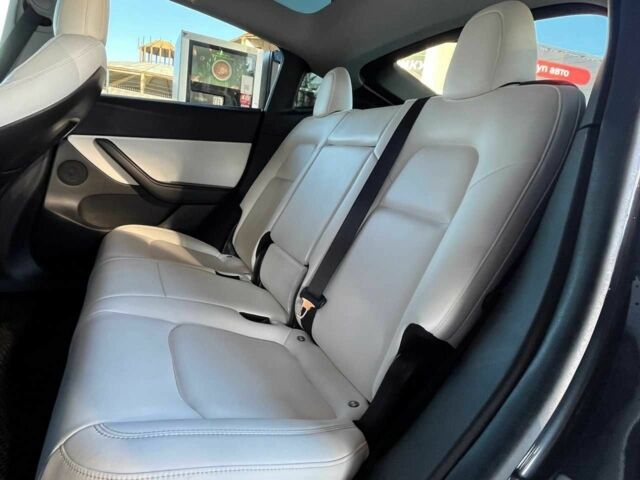 Серый Тесла Другая, объемом двигателя 0 л и пробегом 81 тыс. км за 22099 $, фото 19 на Automoto.ua