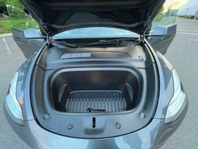 Серый Тесла Другая, объемом двигателя 0 л и пробегом 33 тыс. км за 13000 $, фото 9 на Automoto.ua