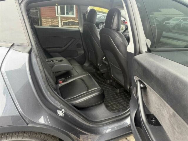 Серый Тесла Другая, объемом двигателя 0 л и пробегом 33 тыс. км за 35000 $, фото 11 на Automoto.ua