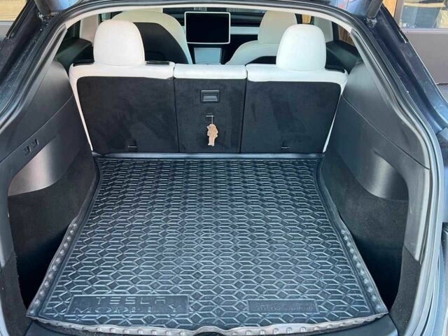 Серый Тесла Другая, объемом двигателя 0 л и пробегом 81 тыс. км за 22099 $, фото 15 на Automoto.ua