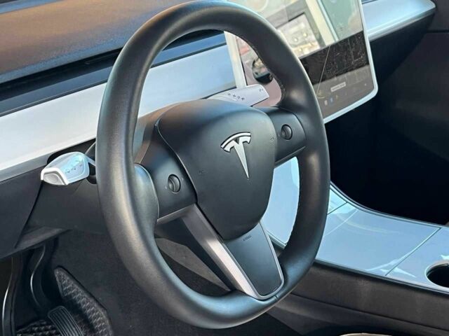 Серый Тесла Другая, объемом двигателя 0 л и пробегом 81 тыс. км за 22099 $, фото 23 на Automoto.ua