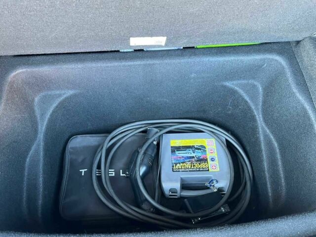 Серый Тесла Другая, объемом двигателя 0 л и пробегом 81 тыс. км за 22099 $, фото 16 на Automoto.ua
