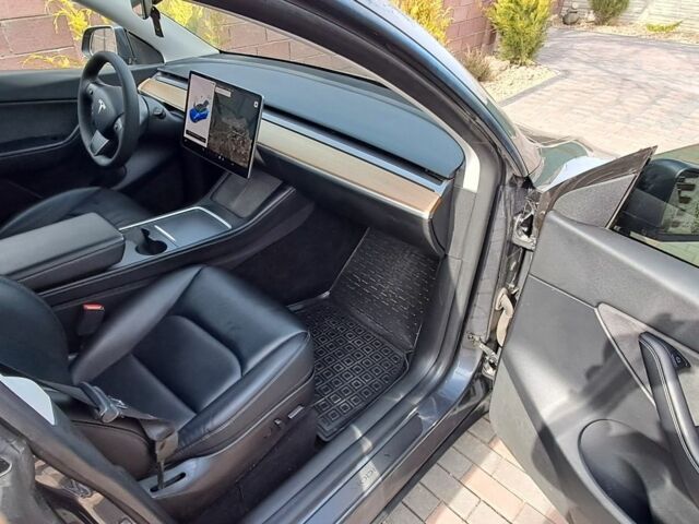 Серый Тесла Другая, объемом двигателя 0 л и пробегом 173 тыс. км за 22799 $, фото 5 на Automoto.ua